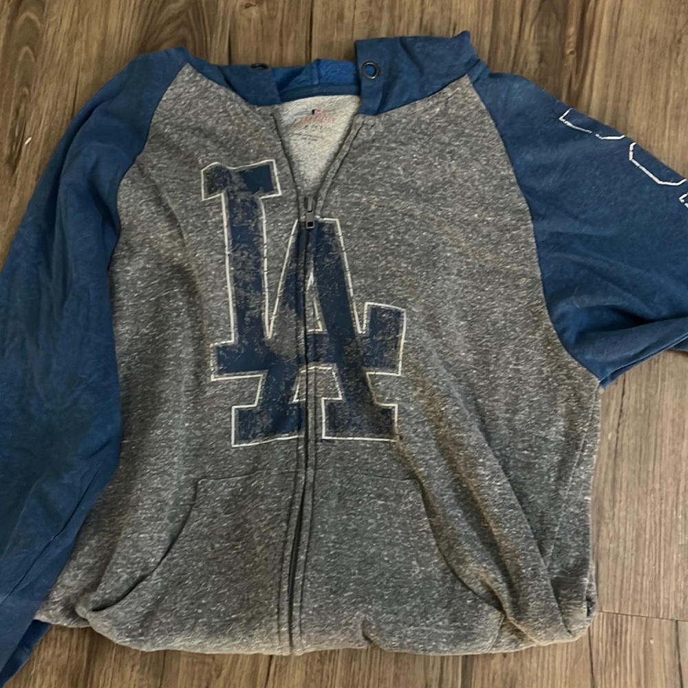 Womens LA Dodgers zip up sweatshirt
